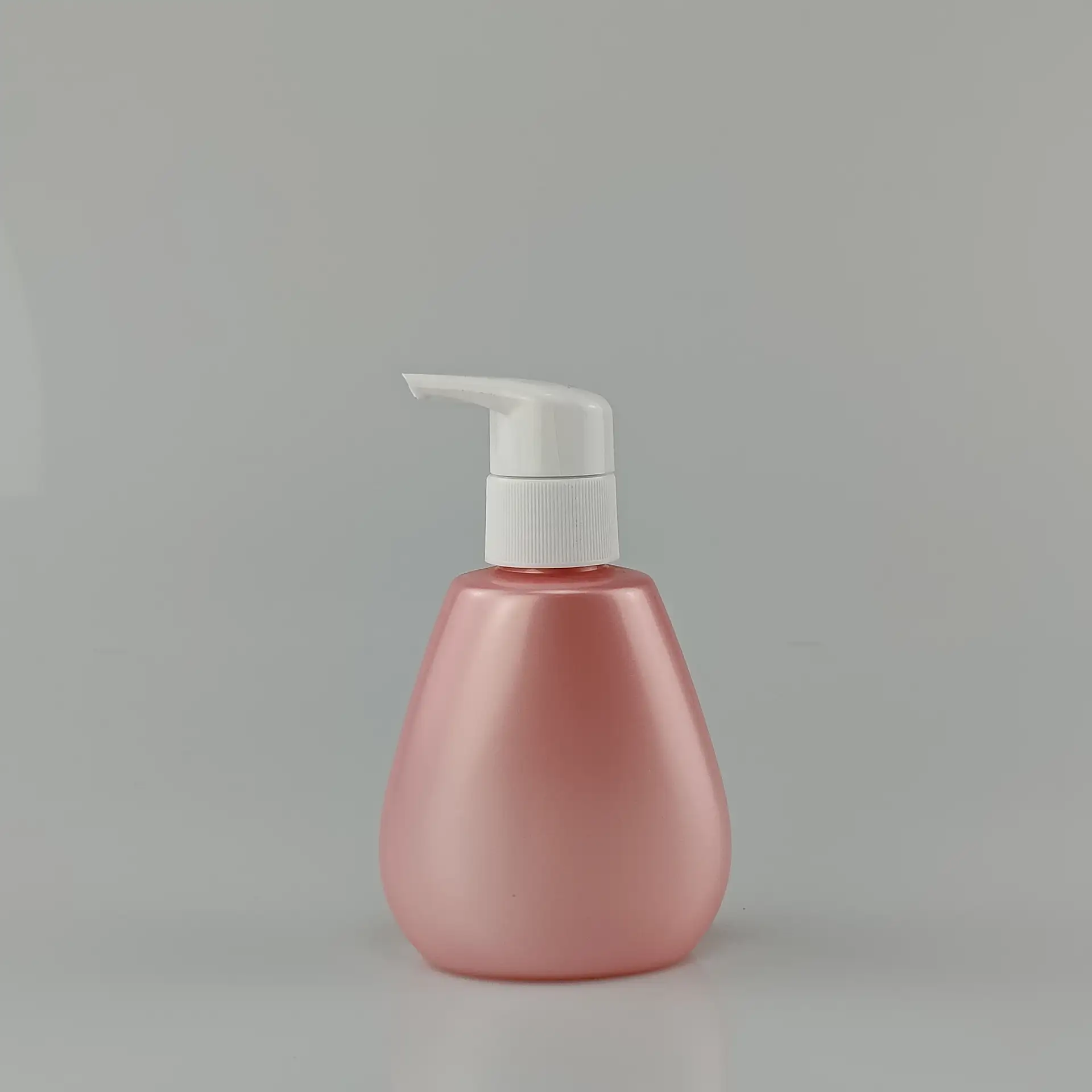 Pink 150ml Kids Flat Plastic Pump Bottle Maternal Infant Care For Baby Body Wash Hand Sanitizer