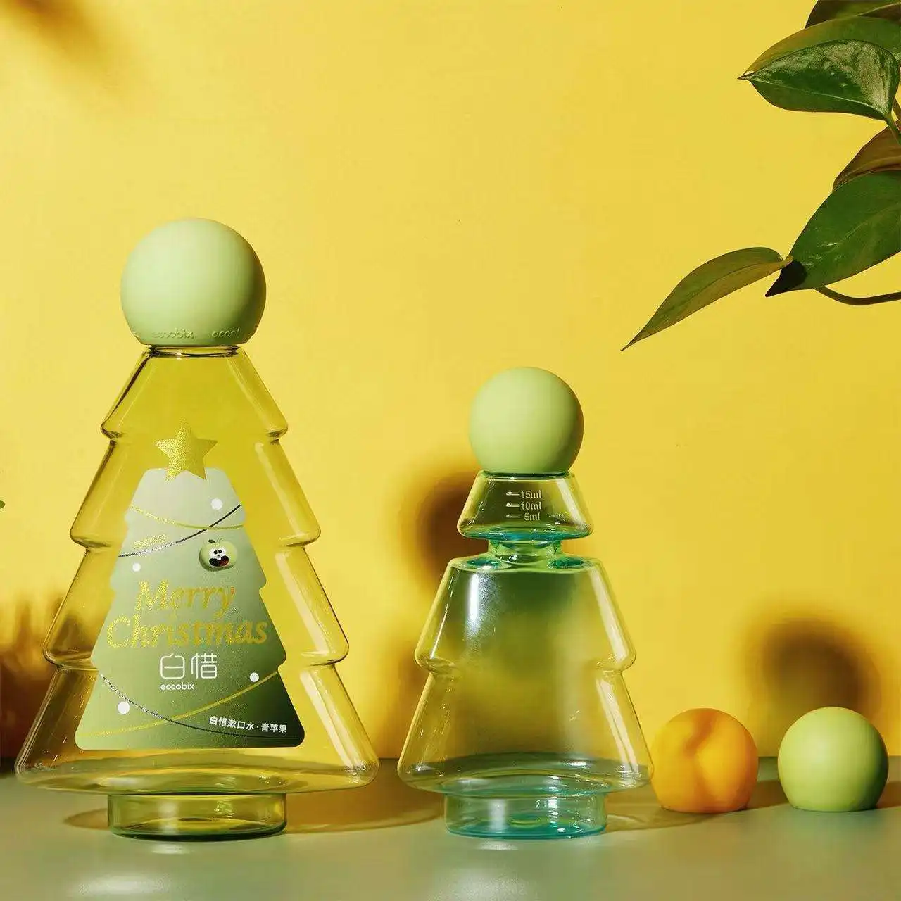 Empty green 500ml christmas tree‑shaped PET mouthwash bottle, plastic bottle for personal oral care holiday special packaging